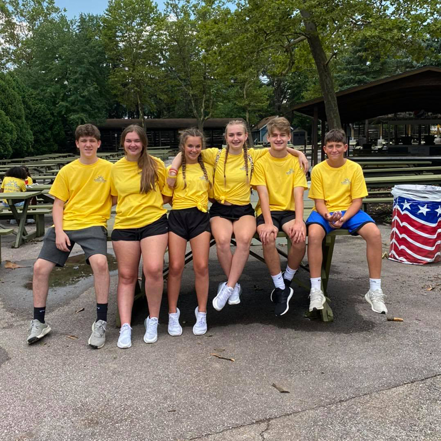 Sunny Days crew at the Sunny Days Kennywood Day